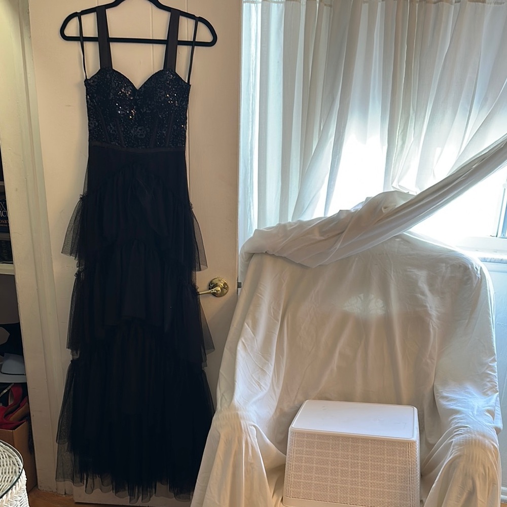 Elegant Black Tiered Evening Gown